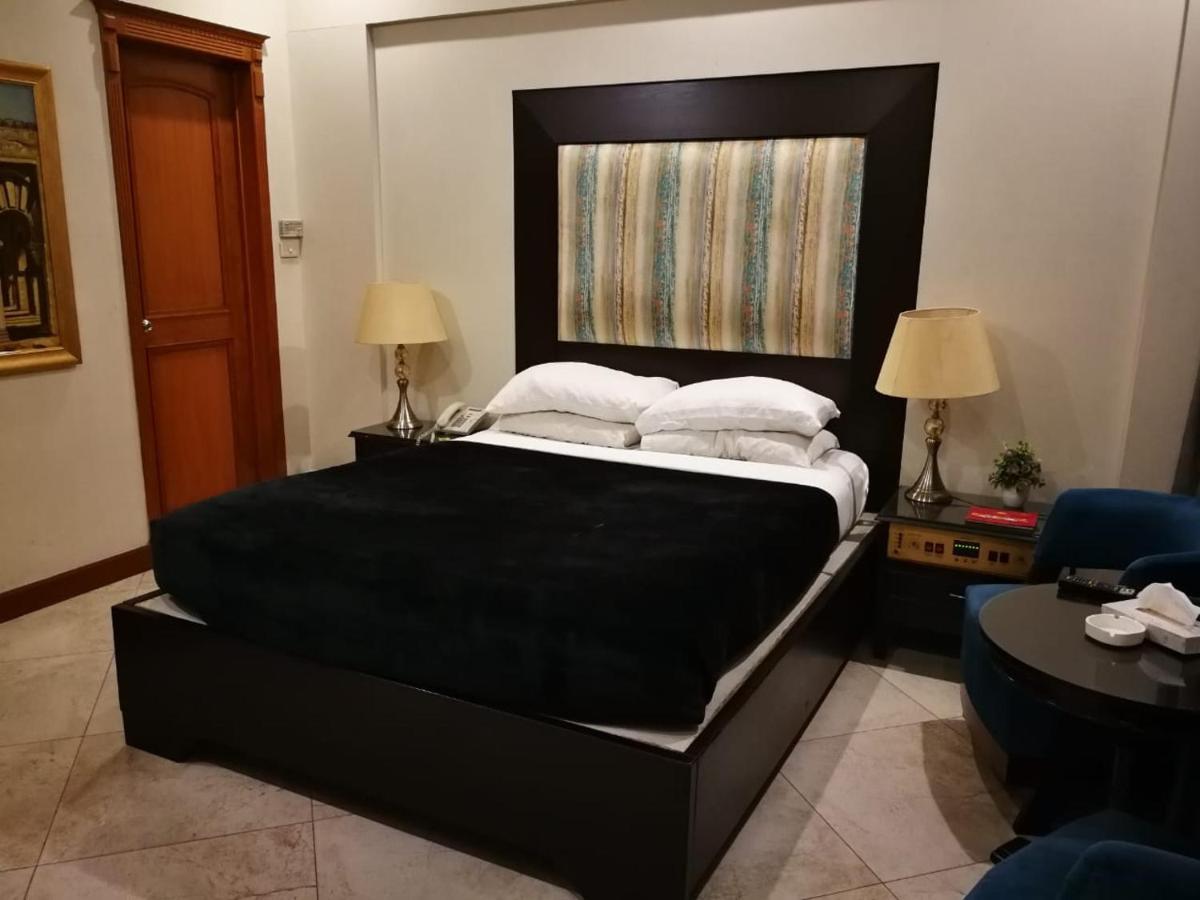 Regency Inn Hotel Lahor Dış mekan fotoğraf