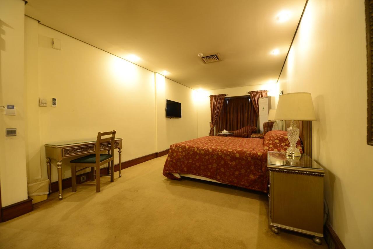 Regency Inn Hotel Lahor Dış mekan fotoğraf