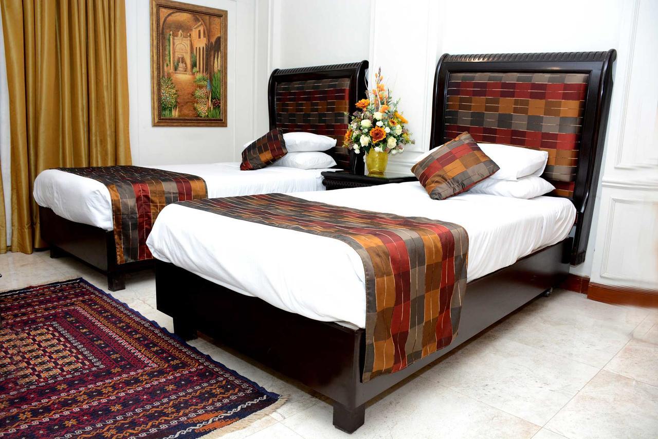 Regency Inn Hotel Lahor Dış mekan fotoğraf