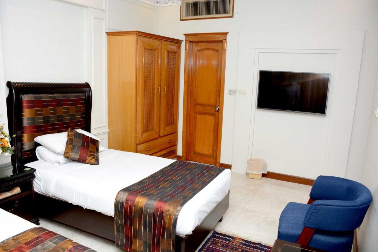 Regency Inn Hotel Lahor Dış mekan fotoğraf