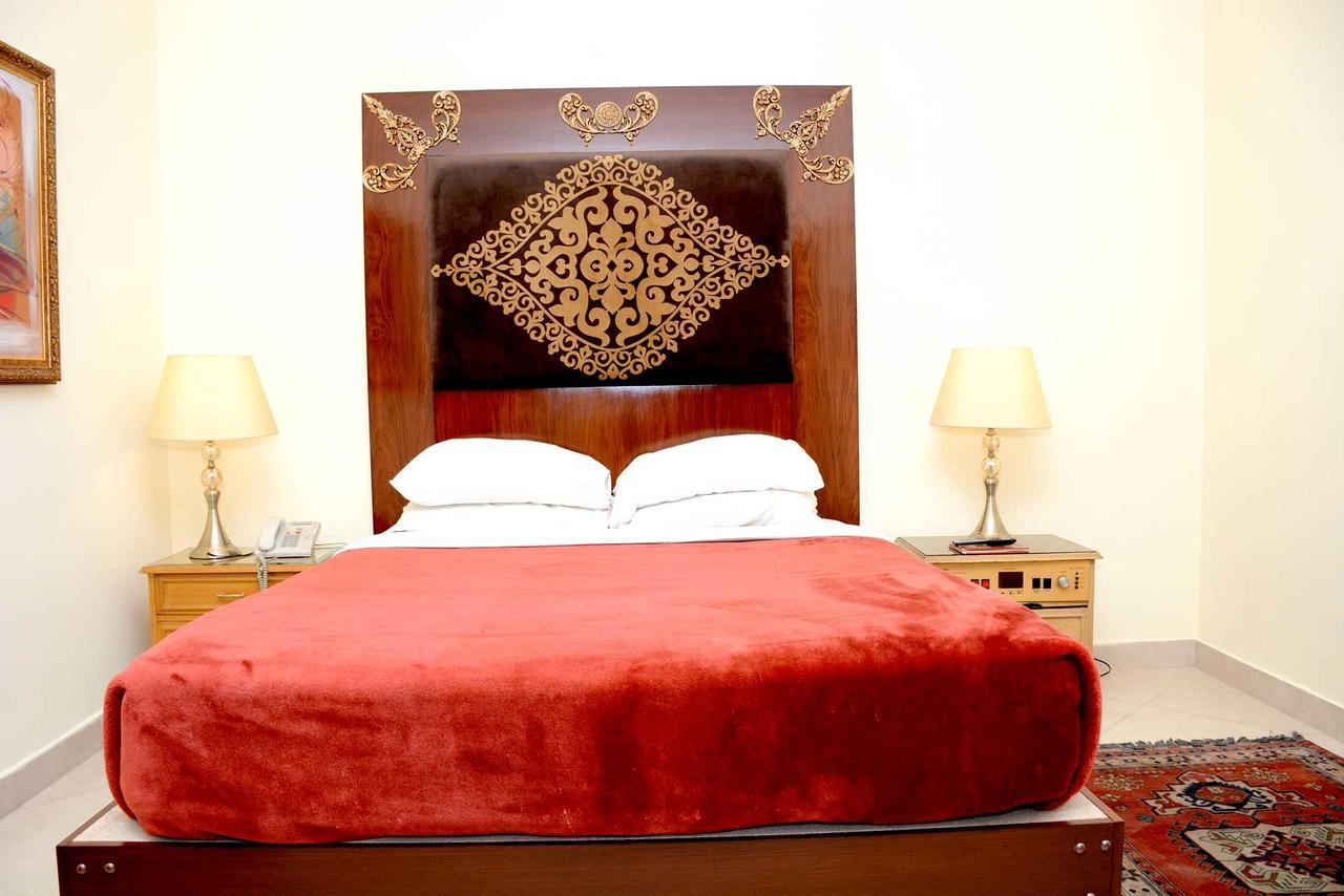 Regency Inn Hotel Lahor Dış mekan fotoğraf