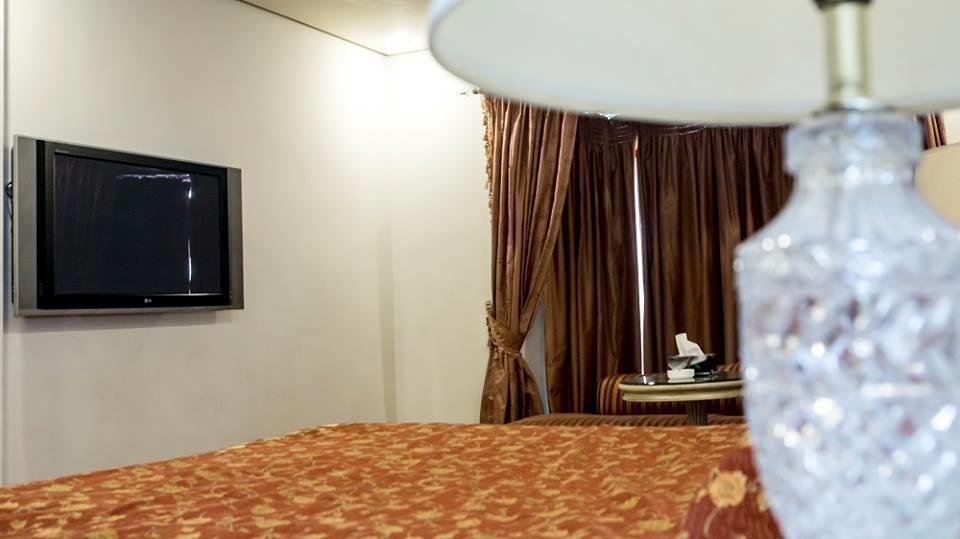 Regency Inn Hotel Lahor Dış mekan fotoğraf