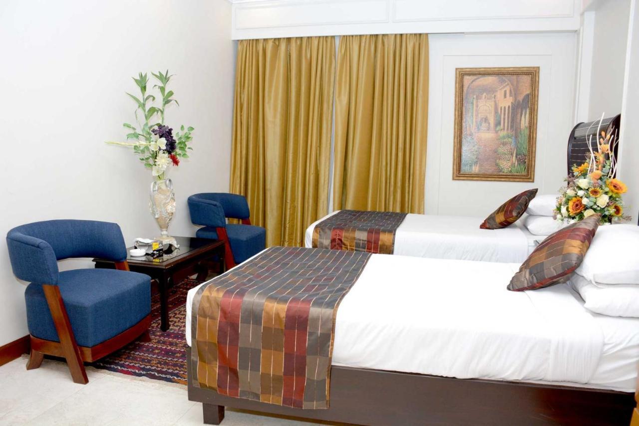 Regency Inn Hotel Lahor Dış mekan fotoğraf